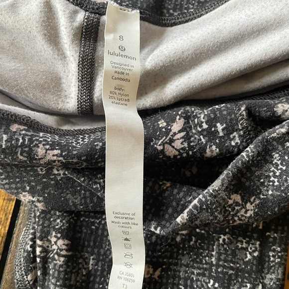 Lululemon Allign leggings - Picture 2 of 3